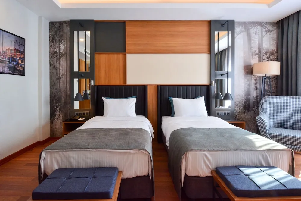 Standard Tek Büyük veya İki Ayrı Yataklı Oda