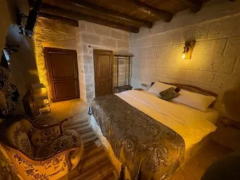 Lubberona Cave Cappadocia