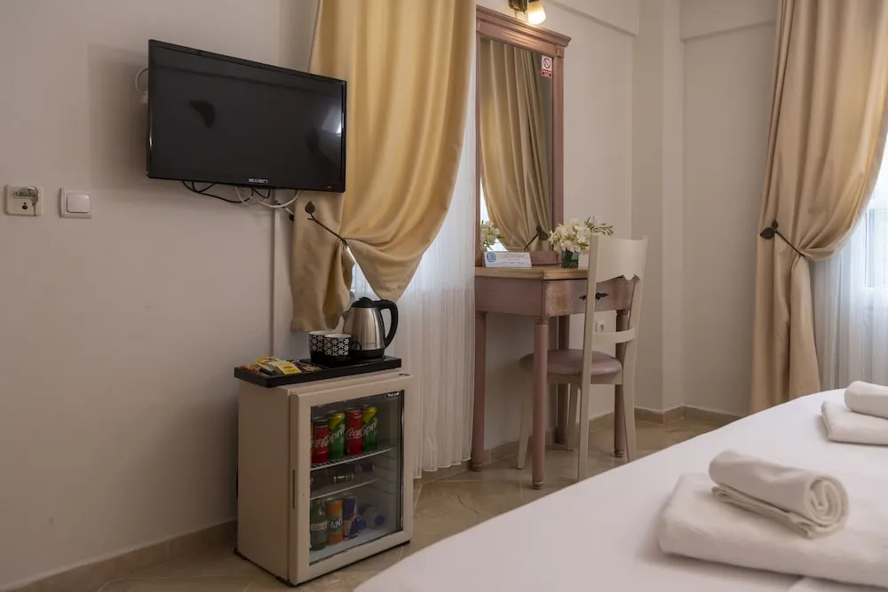 Standard Tek Büyük Yataklı Oda