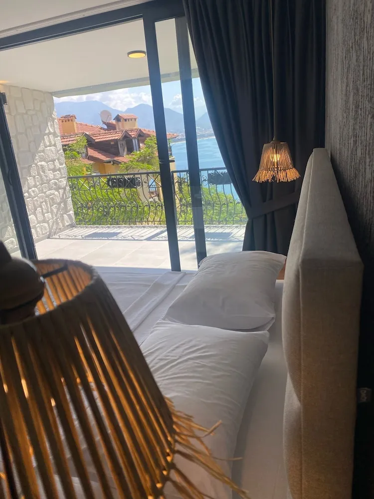 Romantic Oda, Küvet, Deniz Manzaralı