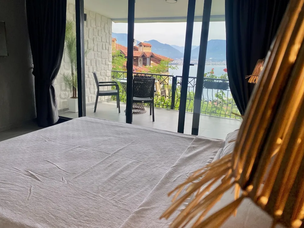 Romantic Oda, Küvet, Deniz Manzaralı