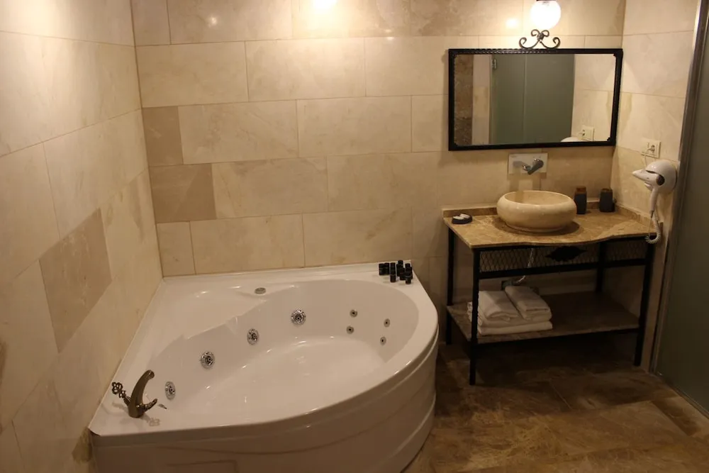 Comfort Dört Kişilik Oda