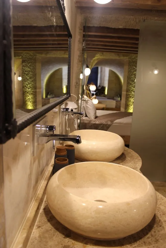 Deluxe Dört Kişilik Oda