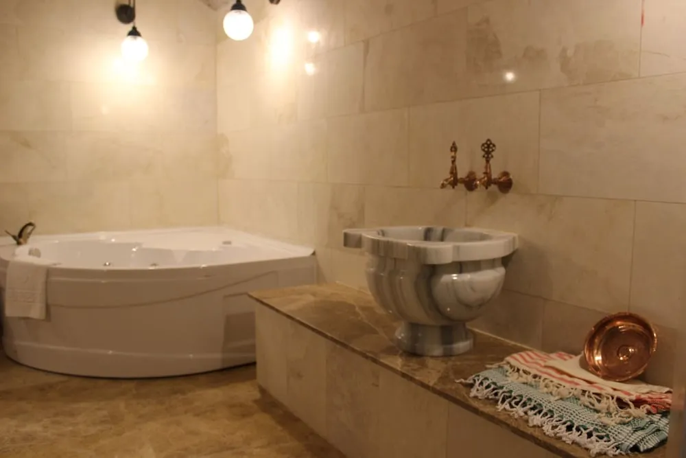 Deluxe Dört Kişilik Oda