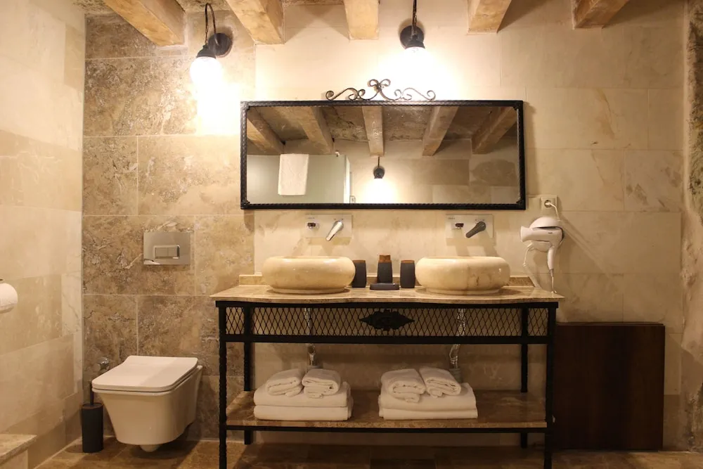 Deluxe Dört Kişilik Oda