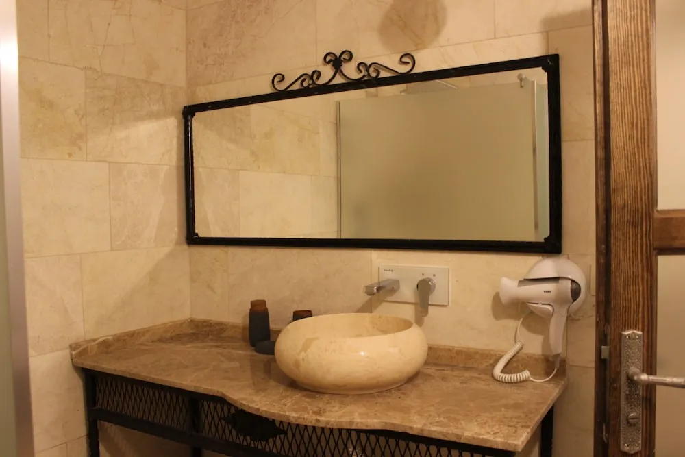 Junior Üç Kişilik Oda