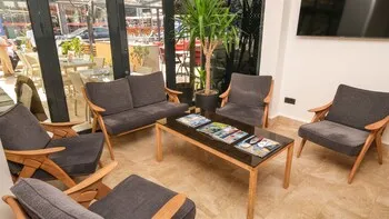 Alesta Seaside Residence