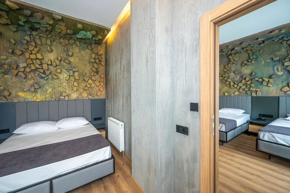 Deluxe Dört Kişilik Oda
