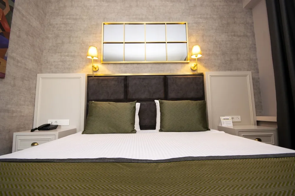 Corner Suite