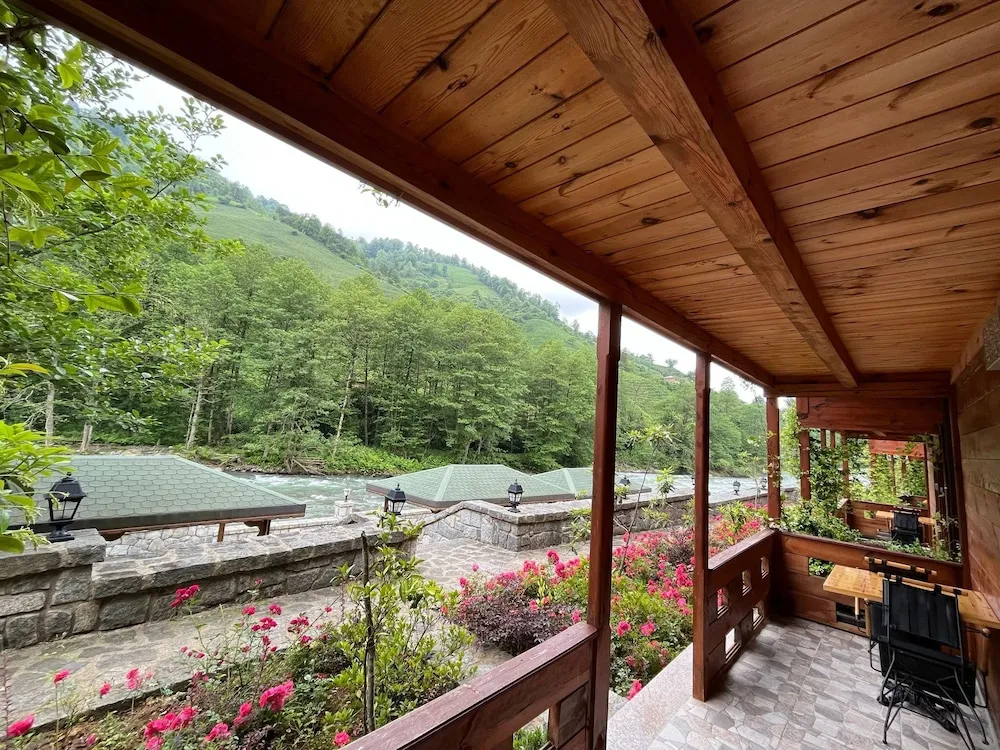 Family Bungalov, 2 Yatak Odası, Sigara İçilebilir, Nehir Manzaralı