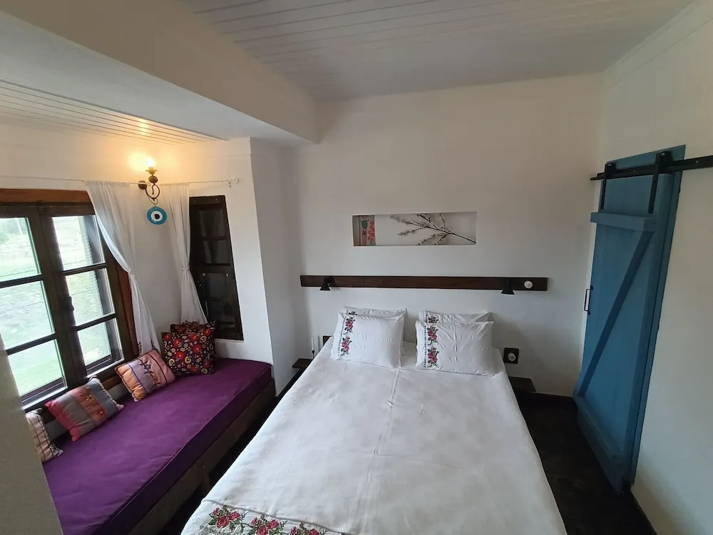 Comfort Üç Kişilik Oda, Birden Çok Yatak, Sigara İçilmez, Dağ Manzaralı