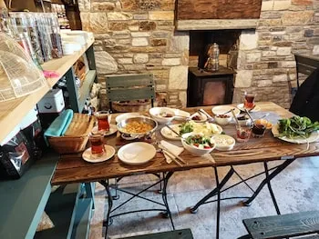 Puli Cafe & Stone Houses