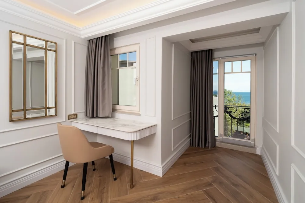 King Room with Sea View