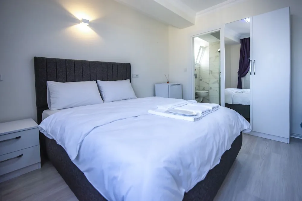 Deluxe Oda, 1 Büyük (Queen) Boy Yatak, Sigara İçilmez, Şehir Manzaralı