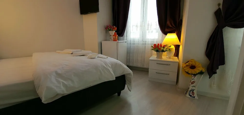 Deluxe Oda, 1 Büyük (Queen) Boy Yatak, Sigara İçilmez, Şehir Manzaralı