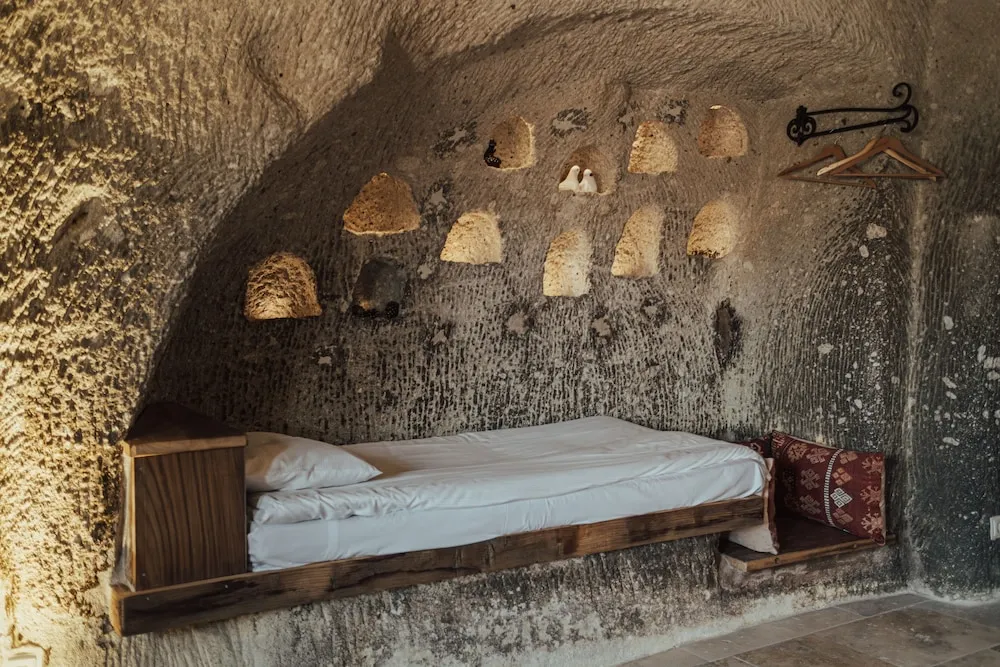 Special Cave Pool Suite