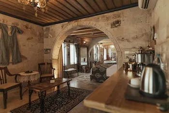 Şah Saray Cave Suites