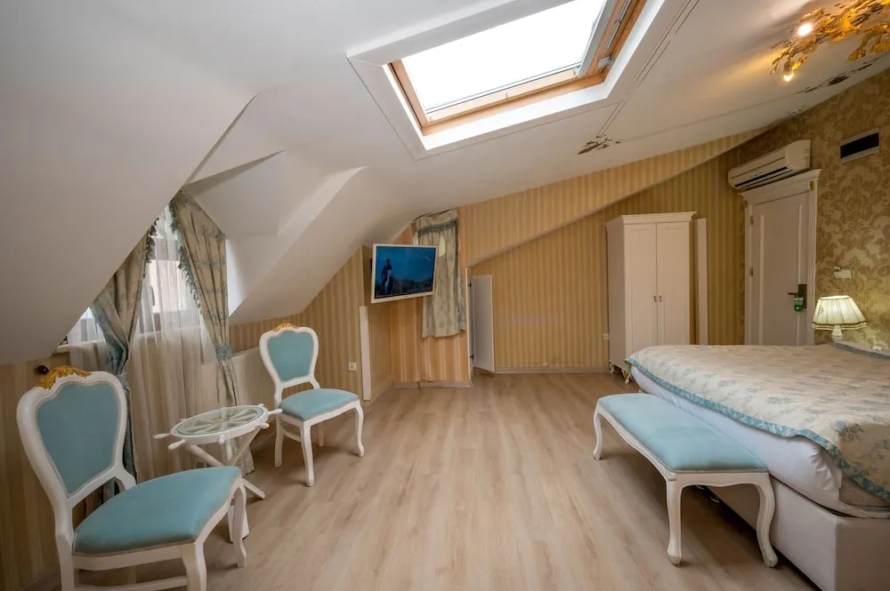 Family Dört Kişilik Oda