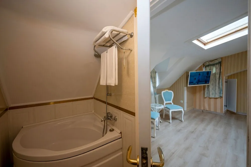 Family Dört Kişilik Oda