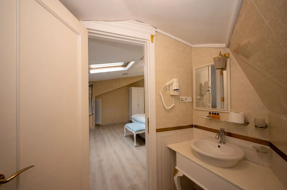 Family Dört Kişilik Oda