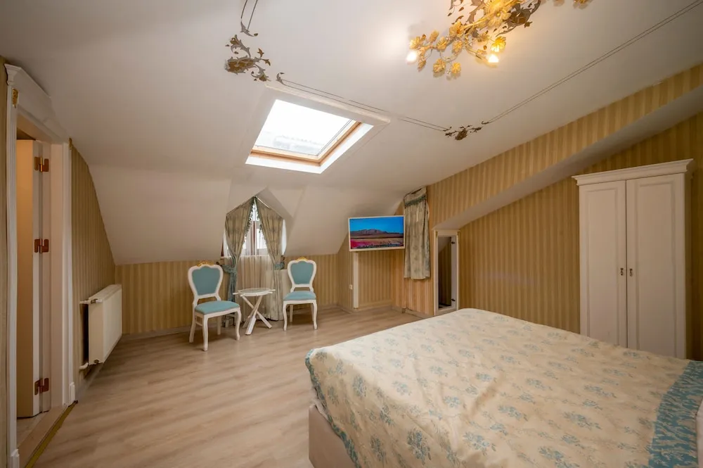 Family Dört Kişilik Oda