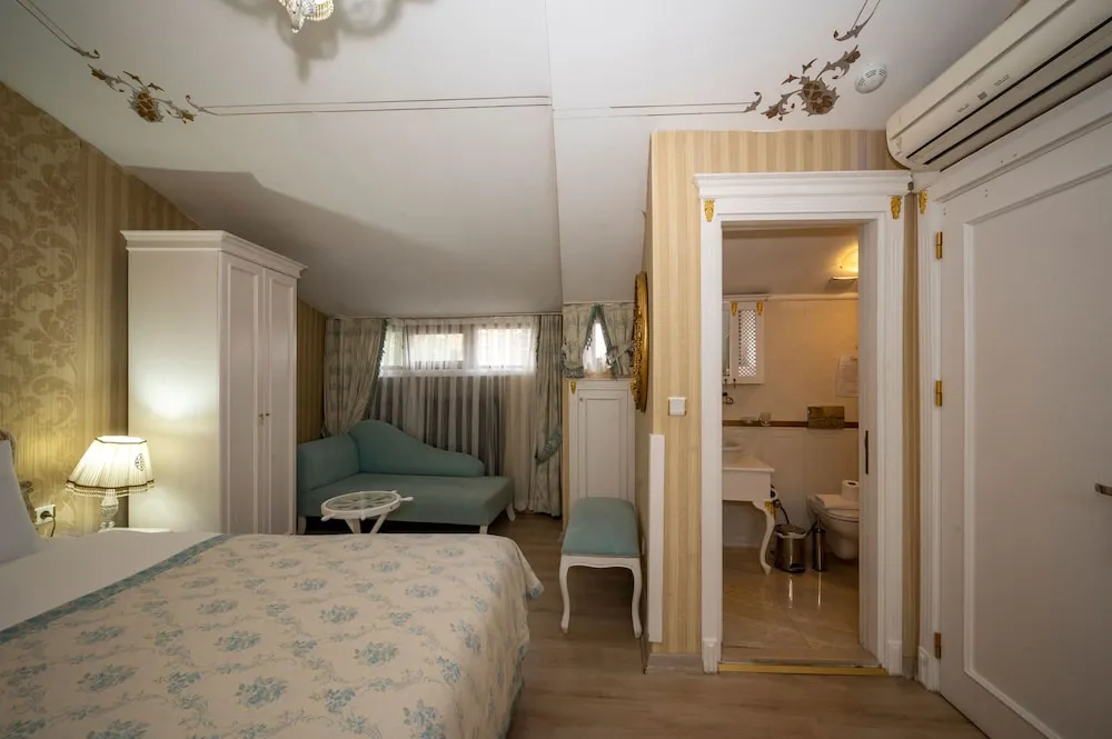 Deluxe Tek Büyük Yataklı Oda