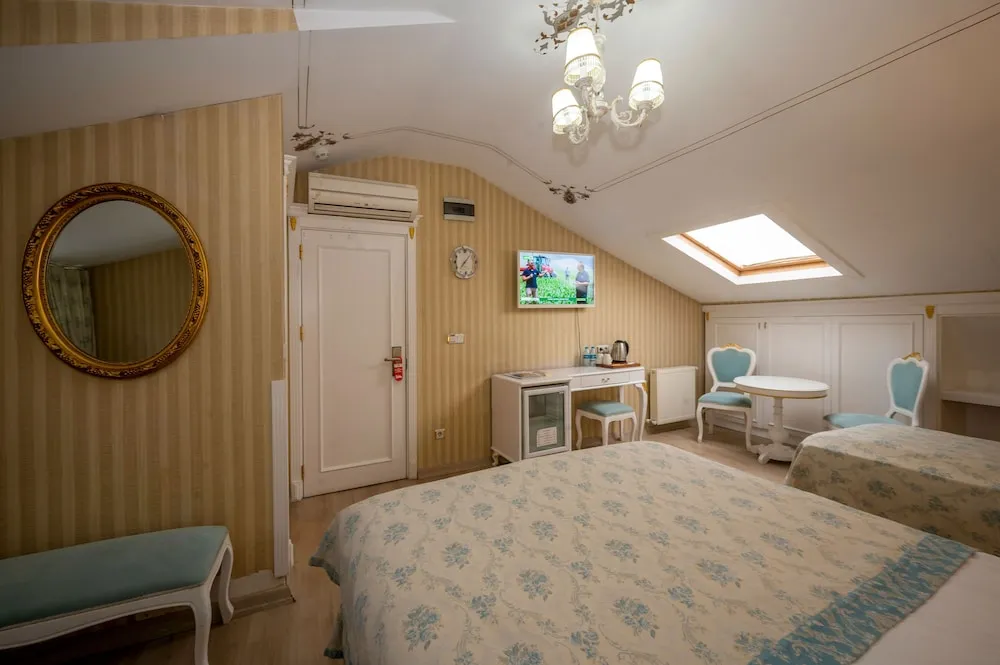 Deluxe Tek Büyük Yataklı Oda