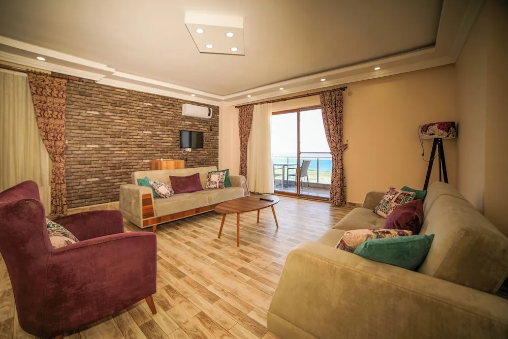 Apart Daire, 2 Yatak Odası, Balkon, Deniz Manzaralı