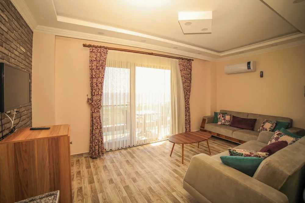 Süit, 1 Yatak Odası, Balkon, Deniz Manzaralı