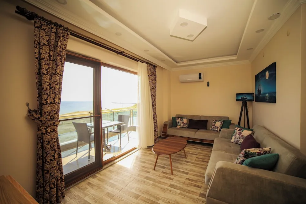 Süit, 1 Yatak Odası, Balkon, Deniz Manzaralı