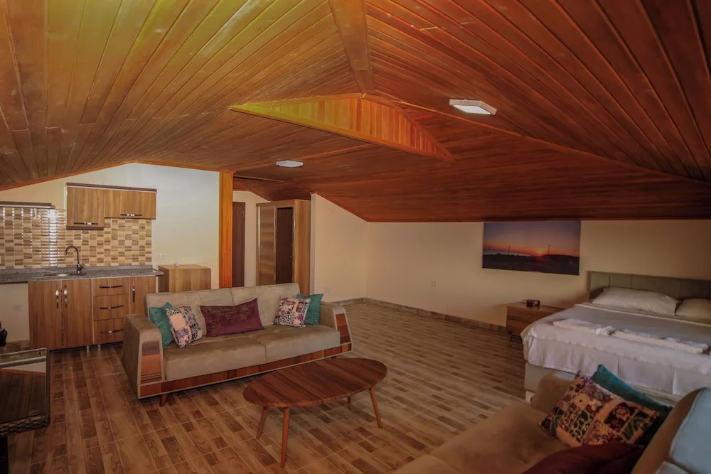 Stüdyo, Deniz Manzaralı