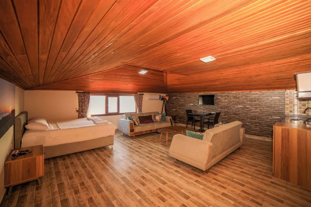 Stüdyo, Deniz Manzaralı