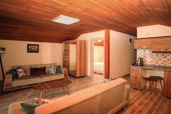 İvunya Apart Otel
