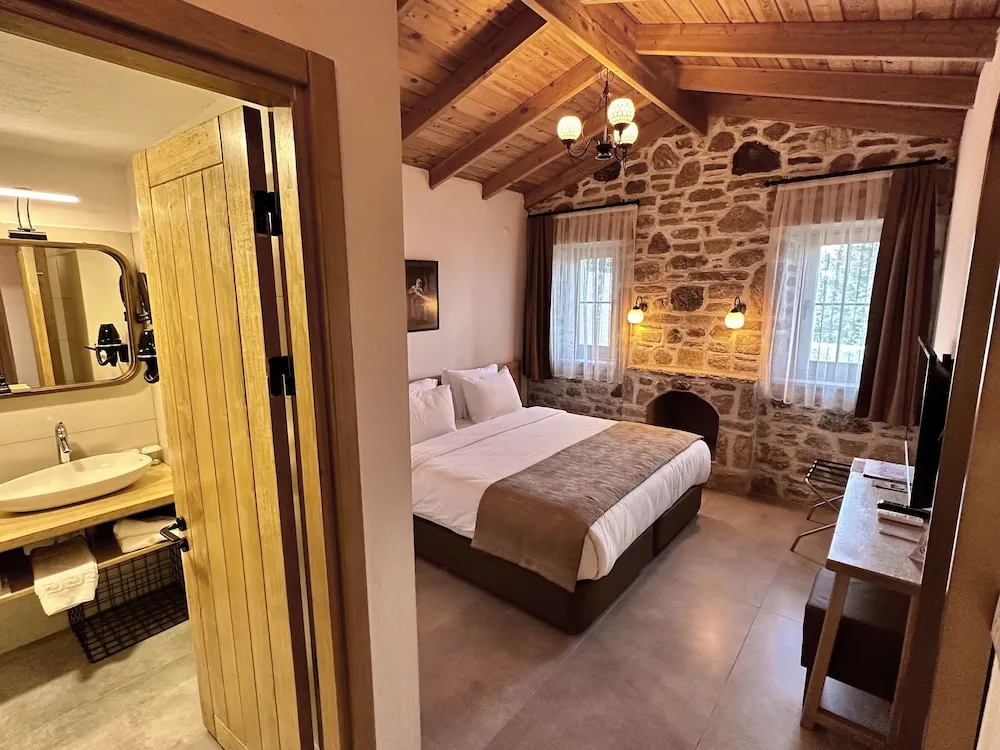 Premium Oda, Sigara İçilmez, Bahçe Manzaralı