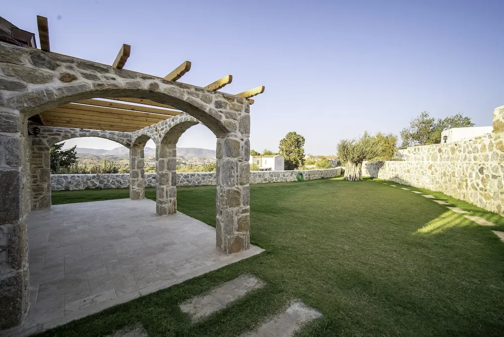 Premium Oda, Sigara İçilmez, Bahçe Manzaralı