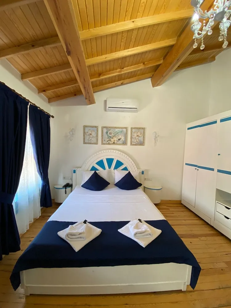 Comfort Tek Büyük Yataklı Oda