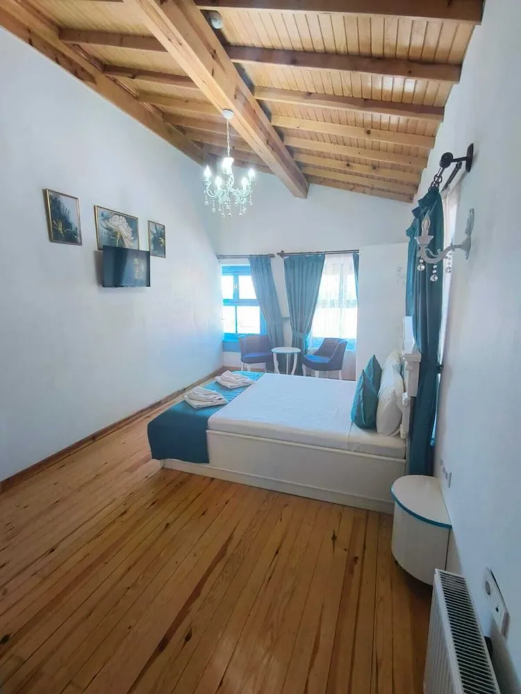 Panoramic Tek Büyük Yataklı Oda
