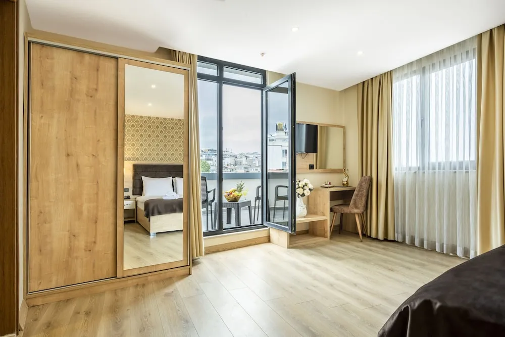 Deluxe Stüdyo Süit