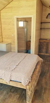 Kovan Bungalow & Camping