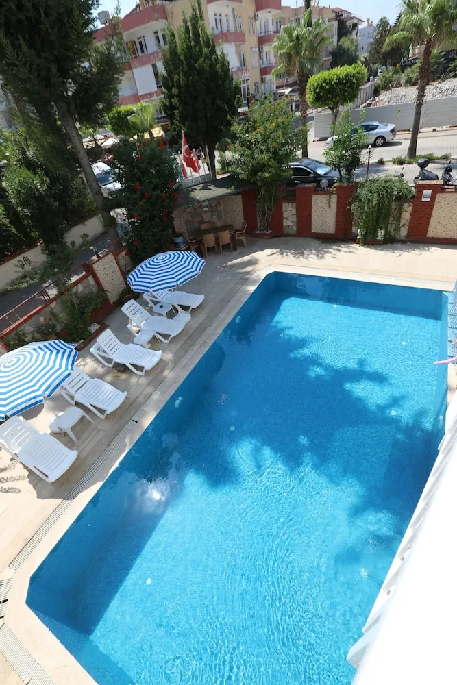 Standard Üç Kişilik Oda, Şehir Manzaralı