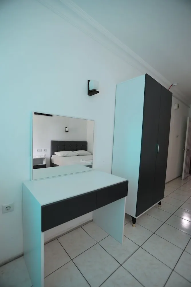 Standard Üç Kişilik Oda, Şehir Manzaralı
