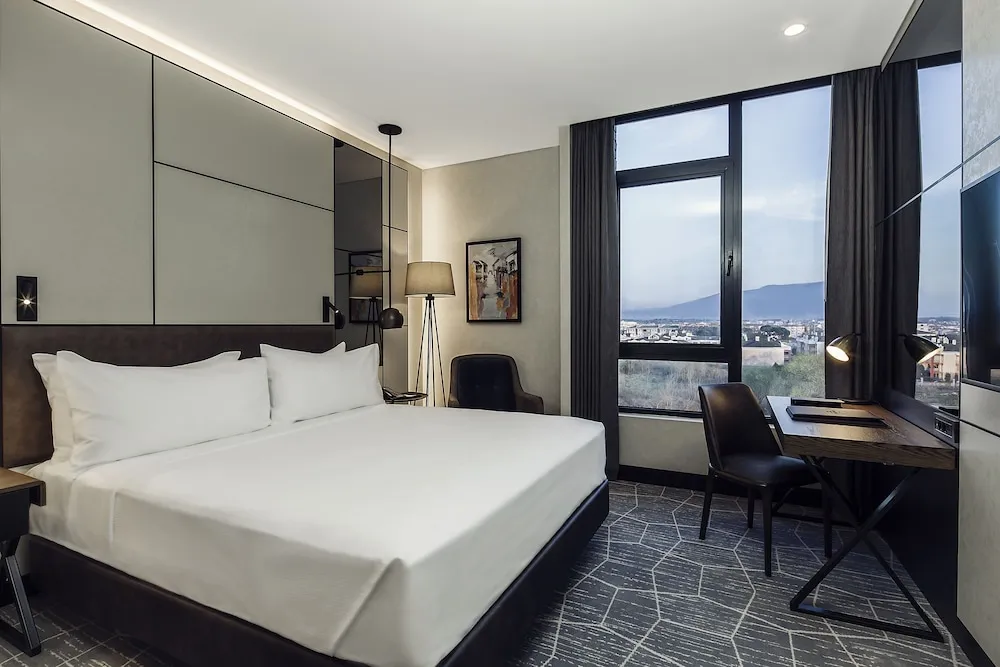 Superior Room King City View