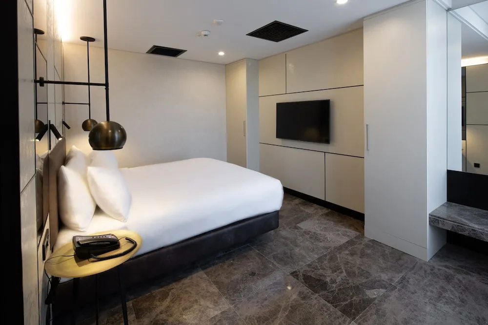 Junior Suite King Mountain View