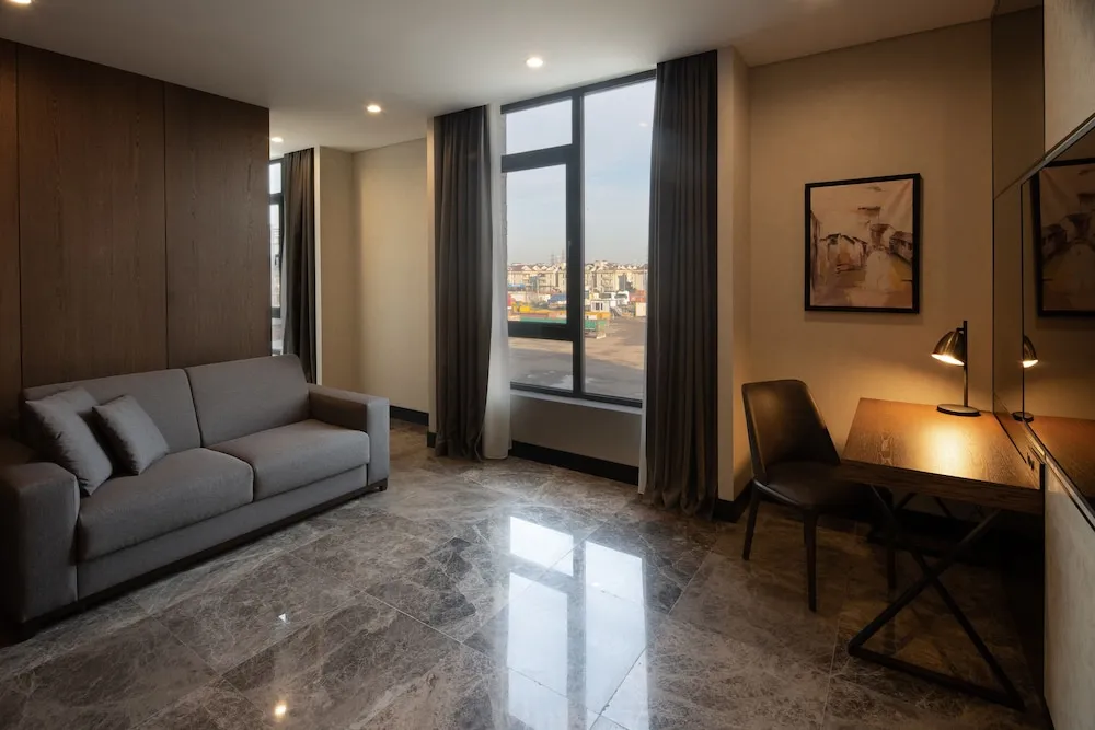 Junior Suite King Mountain View