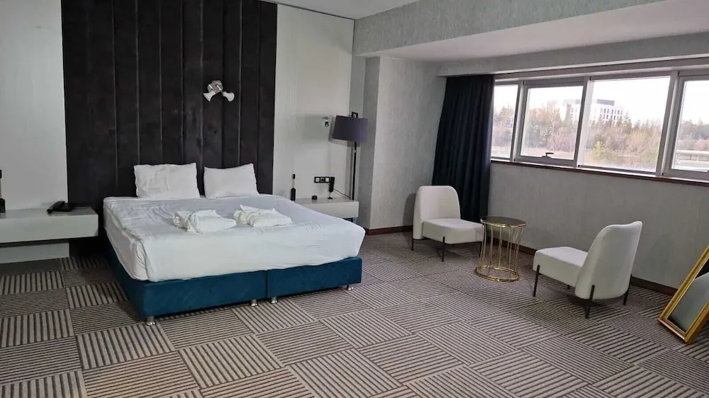 Luxury Stüdyo Süit, Göl Manzaralı