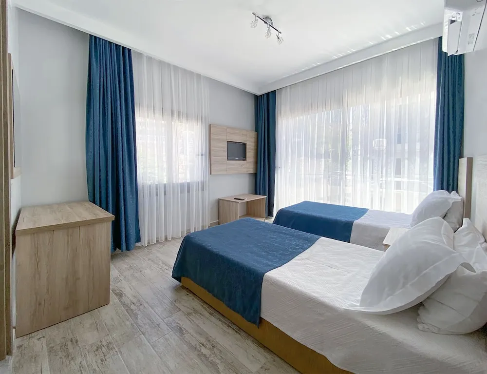 Standard Oda, Marina Manzaralı