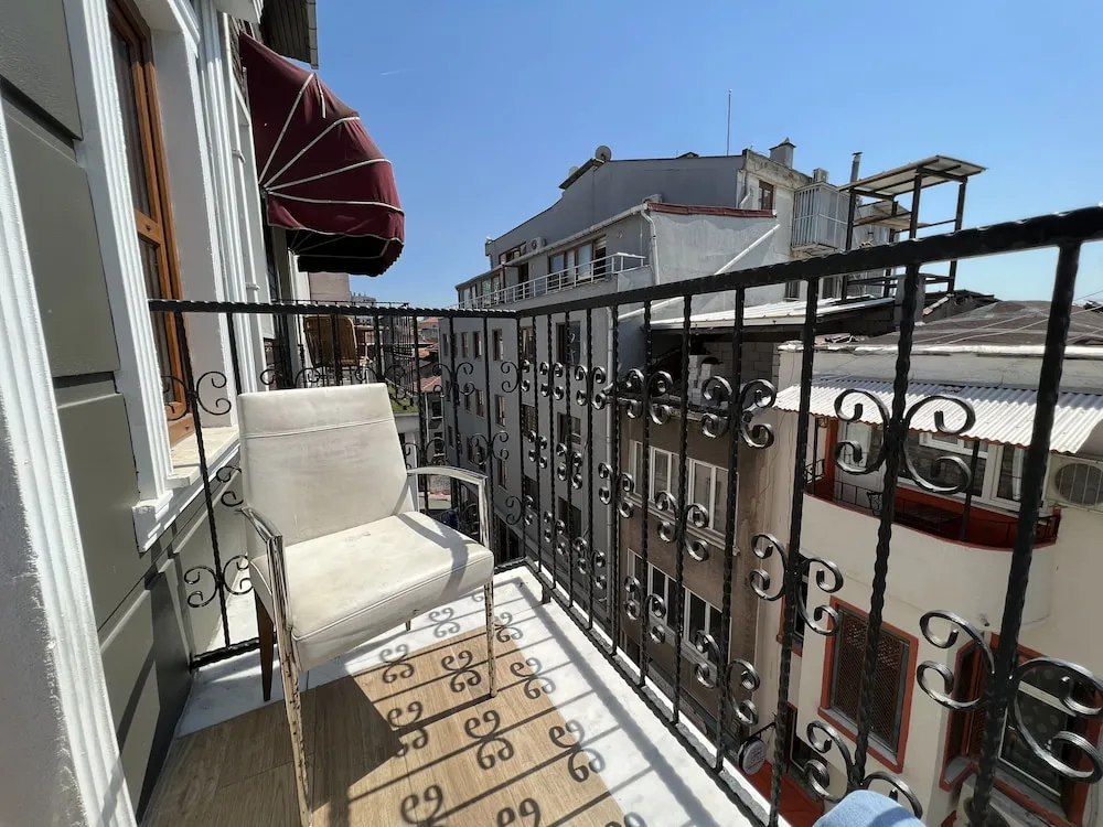 Deluxe Stüdyo Süit