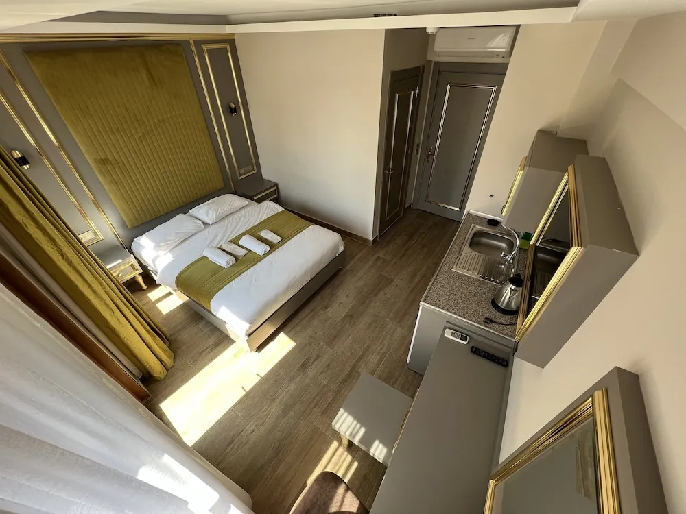 Deluxe Stüdyo Süit