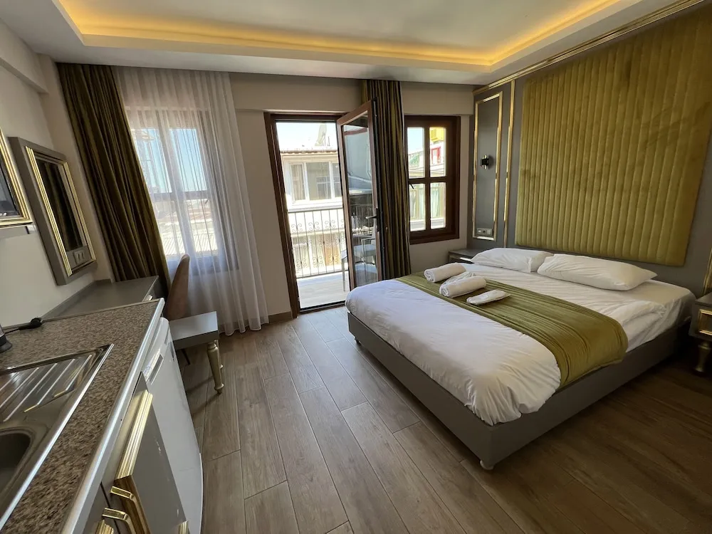 Deluxe Stüdyo Süit