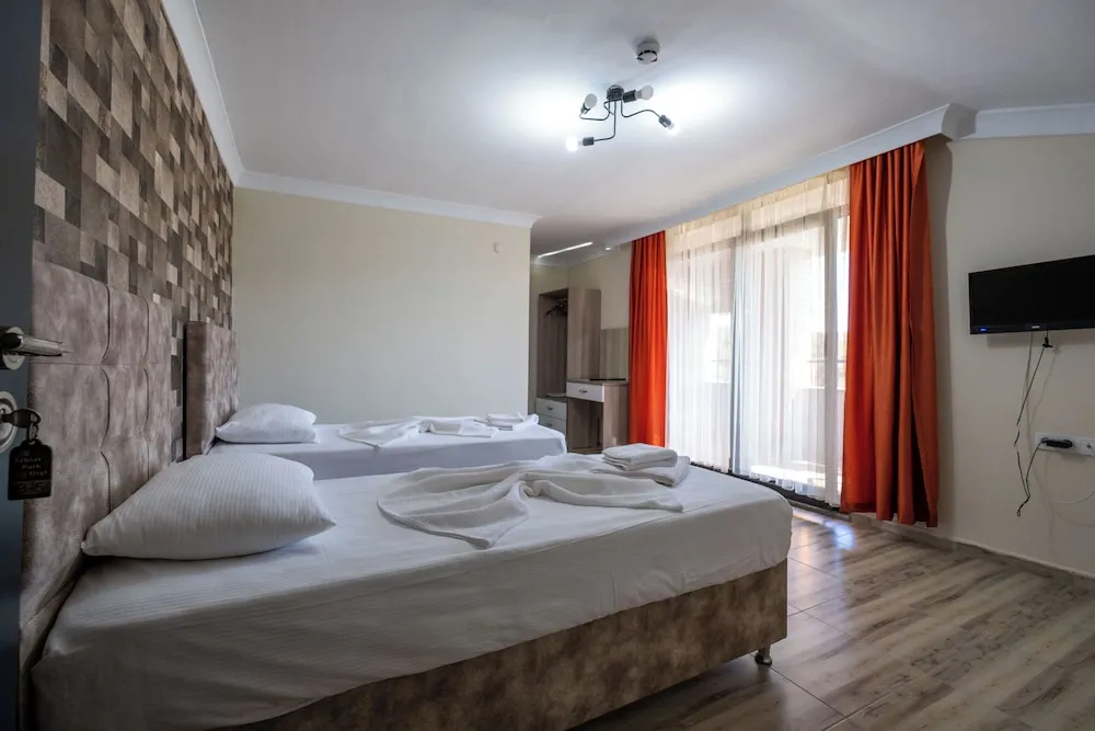 Deluxe Üç Kişilik Oda